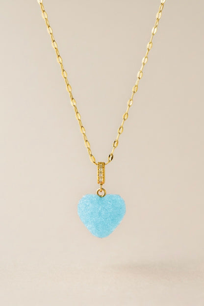 Guldpläterat halsband med kristallhjärta